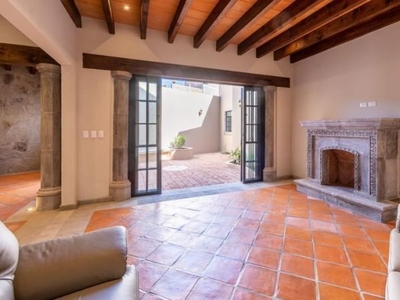 Villa Toledo en Venta, Colonia Guadiana en San Miguel de Allende