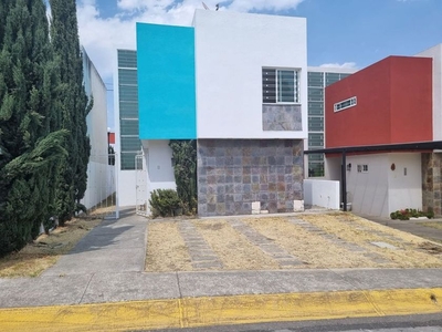 Casa en renta Coaxustenco, Metepec