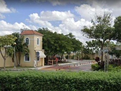 Casa en Venta por Remate Bancario en Fraccionamiento Santa Fe Merida Yucatan