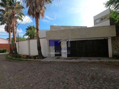 Casa Residencial en venta 4 recamaras en Jurica Queretaro QR302