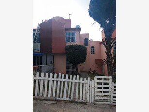 Casa en renta Calle Bosque De Alerces, Real Del Bosque, Fuentes Del Valle, Tultitlán, México, 54948, Mex