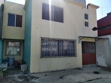 casa en venta col. xinantecatl, metepec