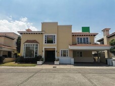 casa en venta fracc. estoril col. la purisima unas cuadras de pabellon metepec