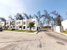 doomos. casa en venta en residencial del bosque