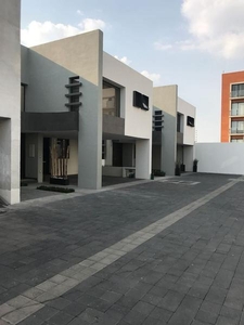 Casa en renta en condominio en Metepec, Residencial La Asunción - 3 baños - 350.00 m2