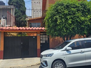 Casa en venta Calle De La Hacienda De La Noria, Impulsora Popular Avícola, Ciudad Nezahualcóyotl, Nezahualcóyotl, México, 57130, Mex