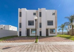 BUSCAS ESPACIOS AMPLIOS? 124m² Habitación Principal con Vestidor, 3 PISOS SOBRE AUTOPISTA