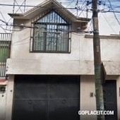 En Venta, CASA DAKOTA COLONIA PARQUE SAN ANDRES COYOACAN REMATE, Coyoacán - 4 habitaciones - 420 m2