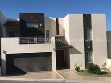 casa en venta cantera frente a parque con 4 recamaras 6,000,000