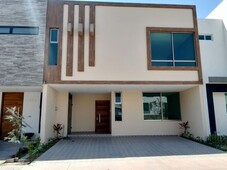 casa en venta en fontee, solares res zapopan jal