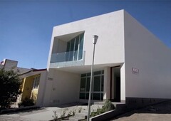 Casa en venta, Las Moras atrás Galerías Santa Anita