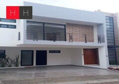 Casa en Venta lomas lll en cascatta