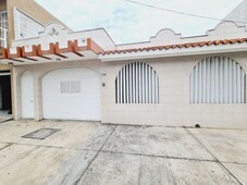 Casa en VENTA para oficinas excelente ubicacion COLONIA FLORES MAGON VERACRUZ