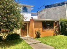 Casa excelentes condiciones en privada, en fraccionamiento Hda .San Jose, Toluca