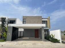 doomos. lomas del dorado, casa en venta con recámara en planta baja, área de tv y estudio, iv