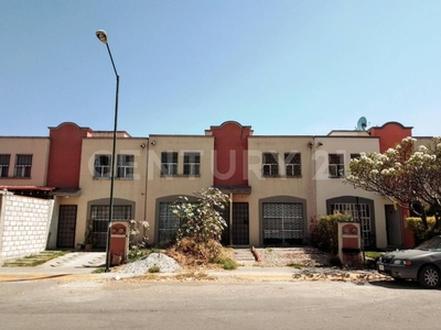 Bonita Casa En Renta Nueva, En Fraccionamiento Paseos Del Río, Temixco, Morelos