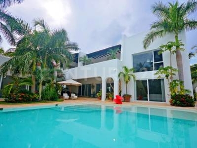Casa en Playa Paraiso en venta en Playa del Carmen P4030