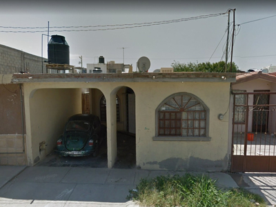 Casa En Remate Bancario Ubicada En Prados Del Oriente, Torreón, Coahuila. Aprovecha Esta Gran Oportunidad. No Se Aceptan Creditos Hipotecarios.-ao