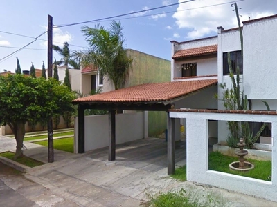 Casa En Venta En Calle 8, Jardines De Vista Alegre I, Merida, Yucatan Rfv99