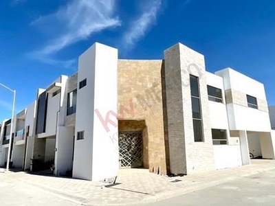 Casa En Venta En Circuito Lobo, Villa De Las Palmas, Sector Viñedos, Torreón, Coahuila