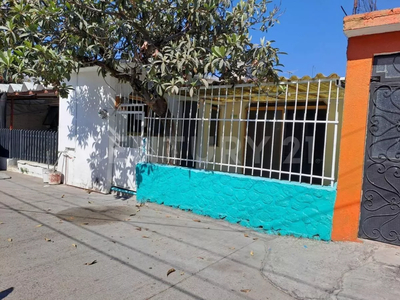 Casa En Venta En Civac, Jiutepec, Morelos.