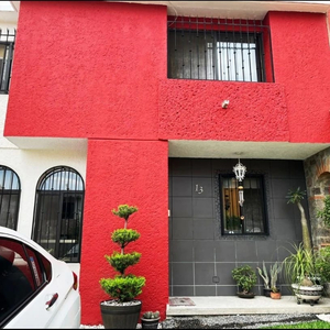 Casa En Venta En Cuernavaca | 3 Recs 2 ½ Baños, Terraza, Bodeguita, Excelentes Acabados Y Diseño En Alvaro Obregón