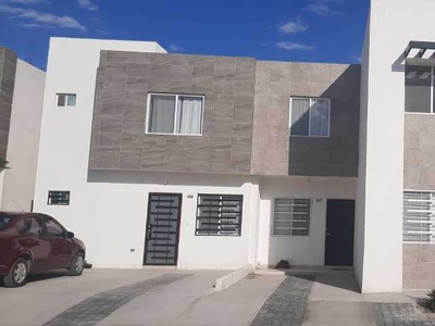 Casa En Venta En Fraccionamiento Kalia Residencial En Torreón, Coahuila