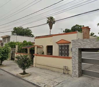 Casa En Venta En Mitras Centro, Monterrey, Nuevo León.