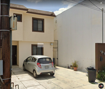 Casa En Venta En Rivieras Del Contry, Guadalupe Nuevo León, Br10