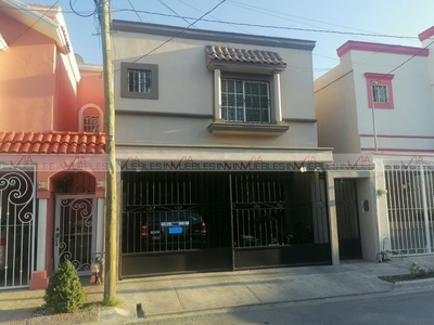 Casa En Venta En Viejo Roble, San Nicolás De Los Garza, Nuev