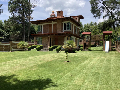 Casa En Venta, La Montaña, Avandaro, Valle De Bravo
