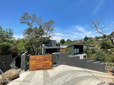 Casa Moderna En Renta Valle De Bravo Estado De México 23-5633 Fm