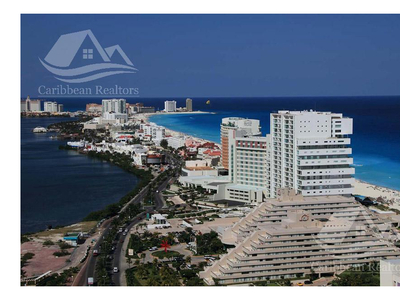 Departamento En Venta En Cancun Zona Hotelera Emerald B-jpr2669