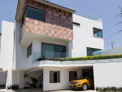 Hermosa Casa En Santa María Tepepan