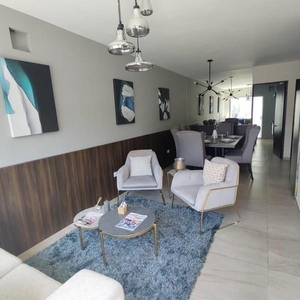 Moderna Casa En Venta Con Recámara En Planta Baja Al Sur De Saltillo