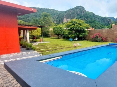 Rento Casa Por Fin De Semana En Tepoztlán Morelos, Para 8 Personas, Con Vista Panorámica A Las Montañas