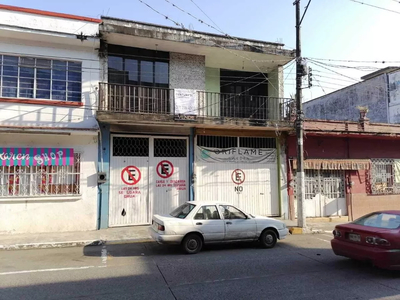 Se Vende Casa Con Locales Comerciales En Centro De Córdoba, Veracruz.