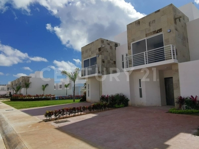 Venta Hermosa Casa Al Sur De Cancun Yc0722
