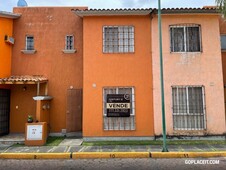 En Venta, Bonita casa condominio con alberca - 3 recámaras - 1 baño