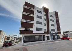 Excelentes departamentos ubicados en Av Villa Magna Poniente: