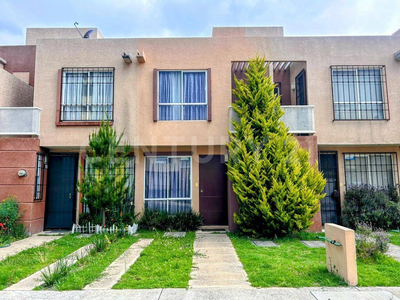 Casa En Condominio En Renta, En La Y, Otzolotepec, Edo. México
