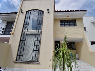 Casa en Coto privado en Chapalita las fuentes Zapopan