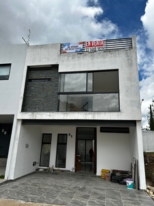 Casa en preventa en coto Savia Central, San Isidro, Villas de Zapopan.
