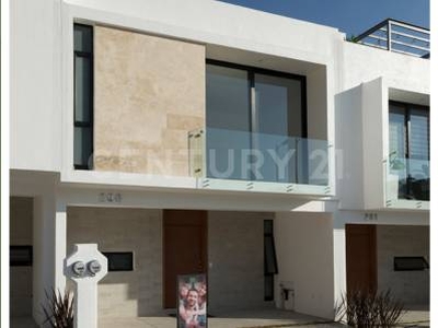 CASA EN VENTA DENTRO DE COTO EN VICENZA RESIDENCIAL, TLAJOMULCO, JAL.