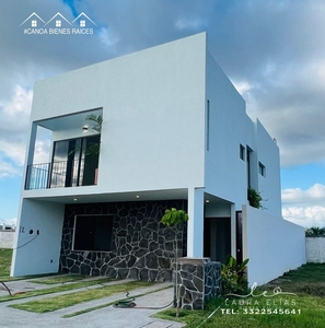 Hermosa casa contemporánea lista para vivir o invertir cerca de la playa Nuevo Vallarta