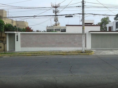 Casa en Venta en Ciudad Satélite, Naucalpan, Estado De México - 5 habitaciones - 580 m2