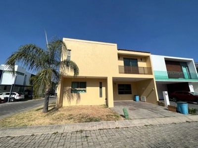 Casa En Venta En Jardines Del Tule, Virreyes