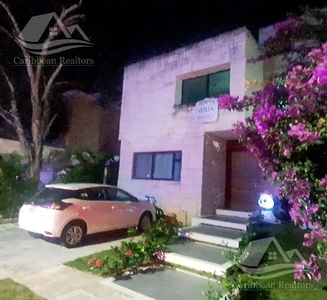 Casa en Renta en Residencial Cumbres Cancun ABT6378