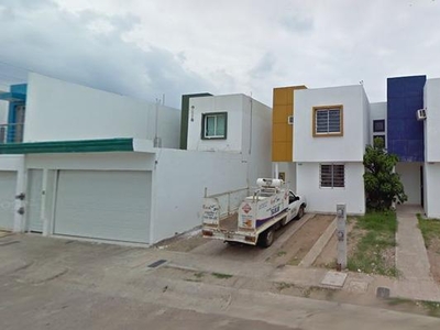 Casas en venta - 110m2 - 3 recámaras - Culiacan - $610,000