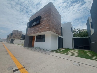 CASA NUEVA EN VENTA MINIMALISTA EN PRIVADA DE SOLO 6 CASAS